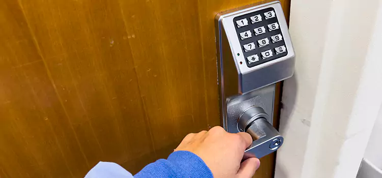 Why Choose Us for Your Keypad Lock Needs in Palm Beach Gardens, FL?